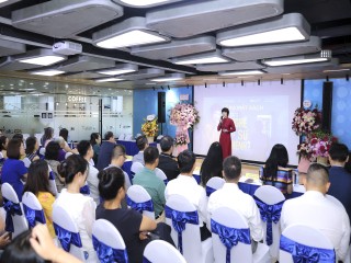 Đọc sách “Bảo hiểm nhân thọ - nghề hay sứ mệnh” - Hiểu thêm một nghề nhiều gian khổ